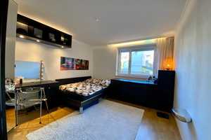 **Untermiete bis 30.6.26 - Möbilierte, zentrale und helle Wohnung in Maxvorstadt** – Steinheilstraße 2, 80333 München – Vorschaubild 9