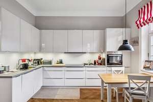 Großzügige Jugendstilvilla mit Charme, Garten und viel Platz für die ganze Familie – Die vollständige Adresse der Immobilie erhältst du vom Anbieter., 22587 Blankenese, Hamburg – Vorschaubild 5