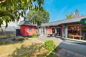 Modernisierter Bungalow mit Gartenbrunnen, 3 Garagen und Photovoltaikanlage – Oder-Spree (Kreis) – Vorschaubild 2