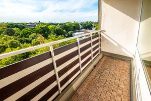 Westbalkon & Skylineblick – Leerstehende 2-Zimmer-Wohnung in Köln – Die vollständige Adresse der Immobilie erhältst du vom Anbieter., 51103 Höhenberg, Köln – Vorschaubild 5