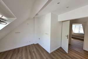 Kessenich , 2 Zimmer + große Küche !  Komplett saniert und bezugsbereit ! – Karthäuserplatz 13-15, 53129 Kessenich, Bonn – Vorschaubild 4