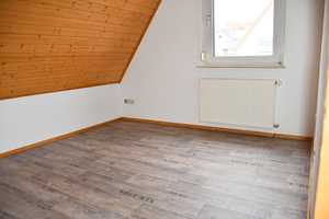 Charmantes Einfamilienhaus mit Ausbau- und weiterem Bebauungspotenzial in angenehmer Wohnlage – Darmstadt-Dieburg (Kreis) – Vorschaubild 9