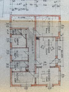 Zentral gelegene, modernisierte 5-Zimmer-Wohnung mit Balkon in Meitingen