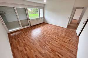 Geräumige 3-Zimmer-Wohnung mit Balkon in Mönchengladbach – Römerbrunnen 35, 41238 Mülfort, Mönchengladbach – Vorschaubild 1