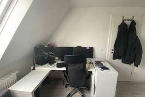 Schöne Ein-Zimmer-Dachgeschoss-Wohnung in Stuttgart-Weilimdorf – Die vollständige Adresse der Immobilie erhältst du vom Anbieter., 70499 Weilimdorf (Ortsteil), Stuttgart – Vorschaubild 2