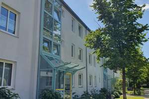 Ideal geschnitte 3-Zimmer-Wohnung mit Südbalkon und Einbauküche in Altenerding