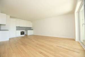 IPANEMA - helle 4 Zimmer mit 2 Bädern, EBK und Parkett – Sydneystraße 30, 22297 Winterhude, Hamburg – Vorschaubild 4