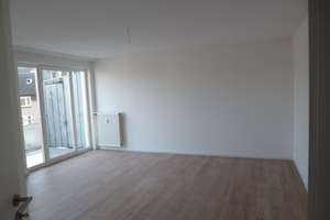 Frisch renovierte 3,5 Raumwohnung mit Balkon + Wohnberechtigungsschein – Kurt-Schumacher-Straße 130, 45881 Schalke-Nord, Gelsenkirchen – Vorschaubild 2
