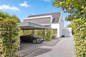 Architektenhaus in traumhafter Lage - mit unverbautem Blick -     in Dormagen Rheinfeld – Die vollständige Adresse der Immobilie erhältst du vom Anbieter., 41539 Dormagen – Vorschaubild 1