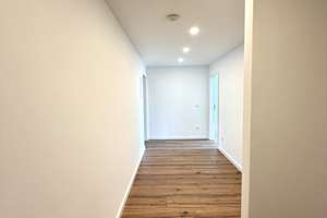 Stilvolle 3-Zimmer-Wohnung mit Balkon - modernisiert, hell und großzügig – Oberbilker Allee 57, 40223 Bilk, Düsseldorf – Vorschaubild 8
