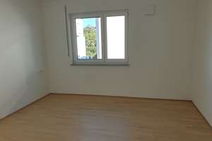 3,5-Zi.-Wohnung mit  Einbauküche, Balkon und Garage zu vermieten – Ellwanger Straße 79, 74564 Crailsheim – Vorschaubild 4