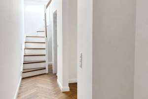 Erstbezug im neuen Dachgeschoss: 2-Zimmer-Wohnung mit Dachterrasse, Aufzug und Fischgrätparkett – Stresemannstraße 32, 10963 Kreuzberg, Berlin – Vorschaubild 7