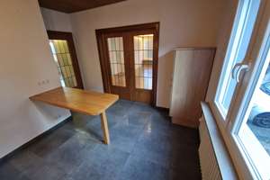 Zentrum nahe Neuwertige (frisch Renovierte) EG-Wohnung mit zwei Zimmer, Bad, Küche (mit EBK), Balkon – Hambergstraße 15, 57074 Siegen, Siegen – Vorschaubild 9