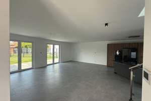 Modernes 4-Zimmer-Haus mit Doppeltgarage in Wassertrüdingen – Blumenstraße 2a, 91717 Wassertrüdingen – Vorschaubild 10