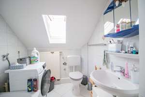 Vermietete 3-Zimmer-Dachgeschosswohnung mit Einbauküche & Stellplatz – Die vollständige Adresse der Immobilie erhältst du vom Anbieter., 72290 Loßburg – Vorschaubild 11