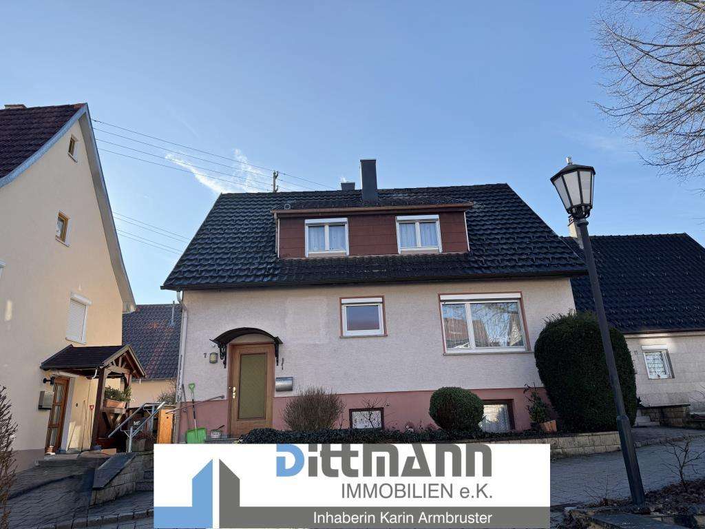 Immobilie in Winterlingen - Einfamilienhaus mit Potenzial in Winterlingen - Bild 0