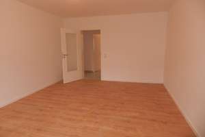 **KNOPEK IMMOBILIEN** Eil -  mit Sonnenbalkon! – Frankfurter Straße 639, 51103 Eil, Köln – Vorschaubild 3