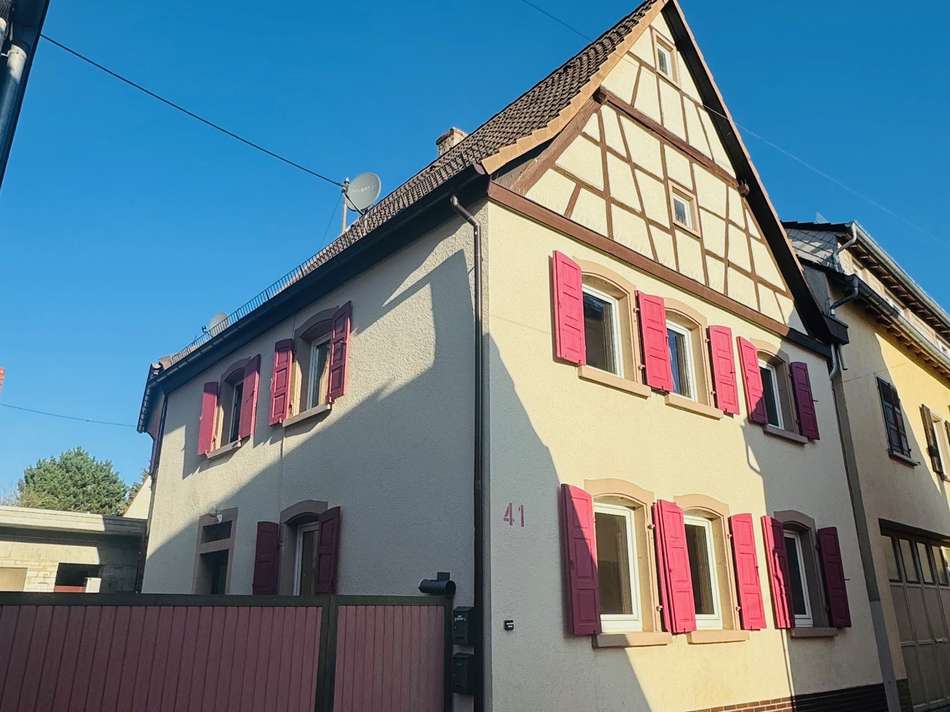Außenansicht Straßenseite 1