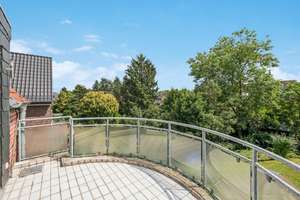 „4-Zimmer-Eigentumswohnung | 97 m² | Balkon | Aufzug | Tiefgarage | Heller Grundriss“ – Die vollständige Adresse der Immobilie erhältst du vom Anbieter., 47829 Uerdingen, Krefeld – Vorschaubild 12