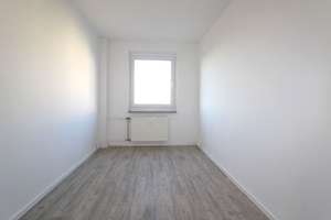 Ab 01.05. bezugsfertig! Frisch renovierte 3 Zimmer mit Ausblick * Südbalkon * Aufzug!  – Zingster Straße 22, 4207 Lausen-Grünau, Leipzig – Vorschaubild 6