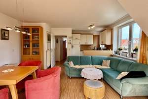 Sonnige Dachgeschosswohnung mit Fahrstuhl, Süd-Balkon und zusätzl. Spitzbodenraum – Die vollständige Adresse der Immobilie erhältst du vom Anbieter., 27476 Cuxhaven – Vorschaubild 13