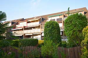 Ein Traum in KR-Uerdingen: sanierte 2-Zimmer-Wohnung mit großem West Balkon, EBK u. Garage – Bergstr. 62, 47829 Uerdingen, Krefeld – Vorschaubild 2