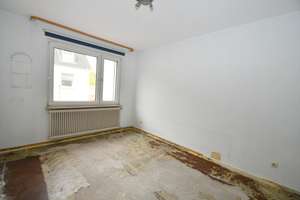Attraktive 2,5 Raum-Wohnung mit Einbauküche und Gartennutzung!! – Höchstestraße 13, 45883 Heßler, Gelsenkirchen – Vorschaubild 14