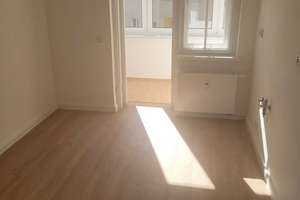 Eutritzsch - sonnige 3-Raum-Wohnung in ruhiger Lage mit Loggia und Tageslichtbad mit Wanne – Anhalter Straße 24A, 4129 Eutritzsch, Leipzig – Vorschaubild 4