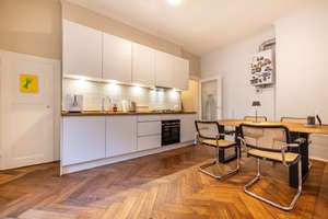Stilvoll sanierte 1,5-Zimmer-Wohnung mit Balkon, EBK und teilmöbliert ab sofort bezugsfrei – Implerstraße 54, 81371 Sendlinger Feld, München – Vorschaubild 5