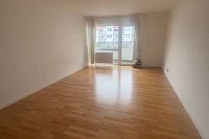 Toplage in Rodenkirchen! Helle 4-Zimmerwohnung mit Balkon