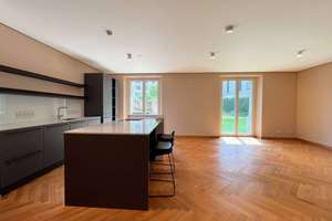 GARTENBLICK-WOHNUNG - LUXURIÖS WOHNEN IN HISTORISCHEM GEBÄUDE – Die vollständige Adresse der Immobilie erhältst du vom Anbieter., 50968 Bayenthal, Köln – Vorschaubild 4