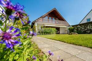 Endlich ankommen! Großes Haus mit herrlichem Garten in bester Lage von Meckenheim-Ort! – Die vollständige Adresse der Immobilie erhältst du vom Anbieter., 53340 Meckenheim – Vorschaubild 1