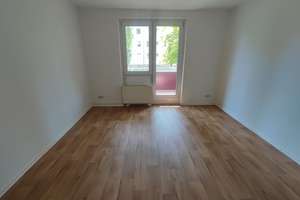 Wohnen im Erdgeschoss- mit Balkon und Tageslichtbad – Arthur-Scheibner-Straße 11, 6217 Merseburg – Vorschaubild 2