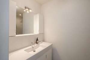 Modernes Skyline-Apartment im 11. OG am Hirschgarten mit Concierge-Service – Die vollständige Adresse der Immobilie erhältst du vom Anbieter., 80639 Nymphenburg, München – Vorschaubild 7