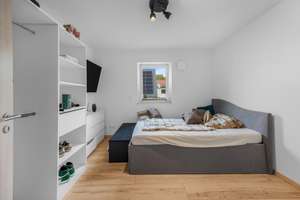 Ruhig gelegene und hochwertige 3-Zimmer- Eigentumswohnung mit Stellplatz in kleiner Wohnanlage – Die vollständige Adresse der Immobilie erhältst du vom Anbieter., 81825 Gartenstadt Trudering, München – Vorschaubild 4