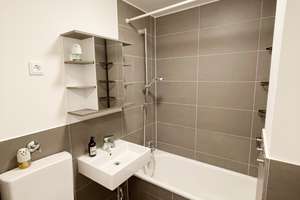 Property thumbnail 1