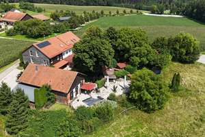 Einzigartiges Anwesen mit großzügigem 2-Familienhaus, Gewerbeeinheit und Möglichkeit zur Tierhaltung – Die vollständige Adresse der Immobilie erhältst du vom Anbieter., 84181 Neufraunhofen – Vorschaubild 1