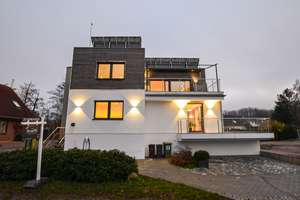 🏡 Bauhausvilla mit Fördeblick, Indoor-SPA & Energieklasse A+ in Bestlage von Kitzeberg – Die vollständige Adresse der Immobilie erhältst du vom Anbieter., 24226 Heikendorf – Vorschaubild 2