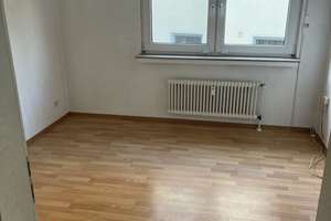Gepflegte barrierefreie 3,5 -Raum-Erdgeschosswohnung mit Einbauküche in Bochum Riemke – Die vollständige Adresse der Immobilie erhältst du vom Anbieter., 44807 Riemke, Bochum – Vorschaubild 12