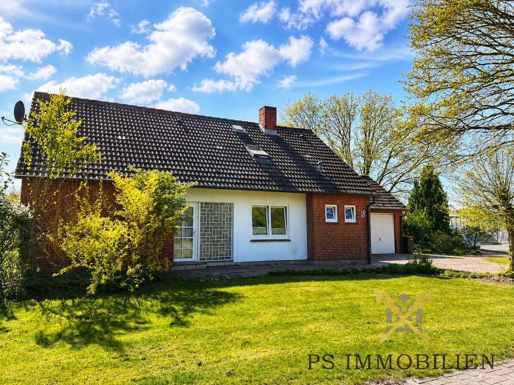 Immobilie in Gönnebek - Wohnen und Arbeiten im Grünen-Einfamilienhaus mit besonderem Nutzungspotenzial! - Bild 0
