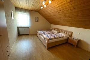 Attraktives Mehrfamilienhaus mit 3 Wohneinheiten am Schloßberg in Flossenbürg – Die vollständige Adresse der Immobilie erhältst du vom Anbieter., 92696 Flossenbürg – Vorschaubild 18