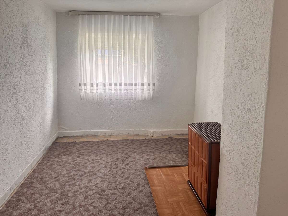 Immobilie in Egloffstein - +++RENOVIERUNGSBEDÜRFTIGES EINFAMILIENHAUS IN SCHÖNER AUSSICHTSLAGE IN EGLOFFSTEIN+++ - Bild 4