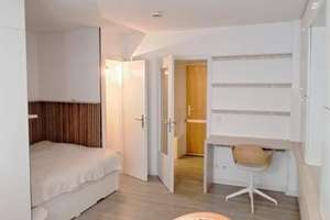 Frei ab 01.10. - Möbliertes 1,5-Zimmer-Apartment in Düsseldorf Bilk