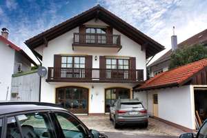 Ein Ort zum Wohlfühlen – Charmantes Haus im modernen Landhausstil – Die vollständige Adresse der Immobilie erhältst du vom Anbieter., 84326 Falkenberg – Vorschaubild 3