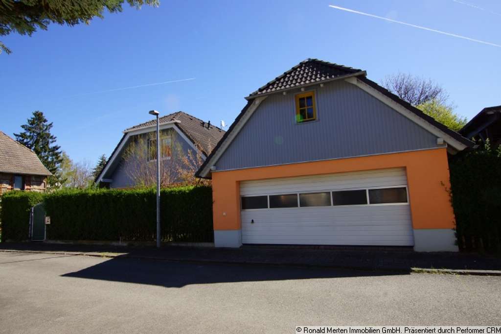 Immobilie in Amt Wachsenburg - Amt Wachsenburg - freistehendes EFH mit großem Grundstück, bezugsfrei - Bild 1