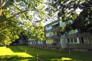 Umzug gefällig? Praktische 3-Zi.-Wohnung (WBS erforderlich!) – Im Mönchsfeld 12, 50769 Köln – Vorschaubild 1