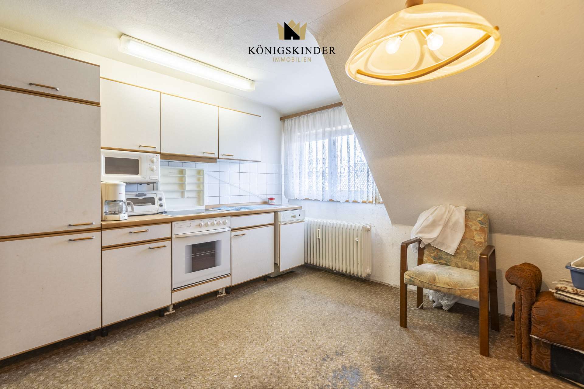 Immobilie in Renningen - Charmantes Zweifamilienhaus mit großem Garten und Potenzial in ruhiger Lage von Renningen-Malmsheim - Bild 14