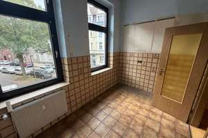 Eigene Wohnideen verwirklichen in einer charmanten Altbauwohnung mit Stellplatz in zentraler Lage! – Die vollständige Adresse der Immobilie erhältst du vom Anbieter., 45888 Bulmke-Hüllen, Gelsenkirchen – Vorschaubild 5
