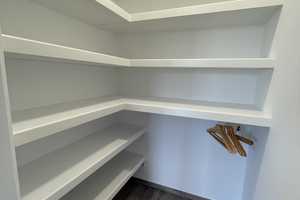 Modernisierte 1-Zimmer-Wohnung mit Einbauküche in Düsseldorf – Aachenerstr. 157, 40233 Düsseldorf – Vorschaubild 11