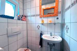 Platz für alle! Reihenmittelhaus mit Terrasse, Gartenhaus und Garage – Rütlistr. 57, 44143 Dortmund – Vorschaubild 6